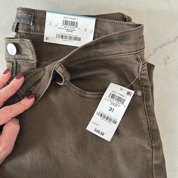 And Now This Men’s Macy’s slim fit tapered jeans - Picture 3 of 7